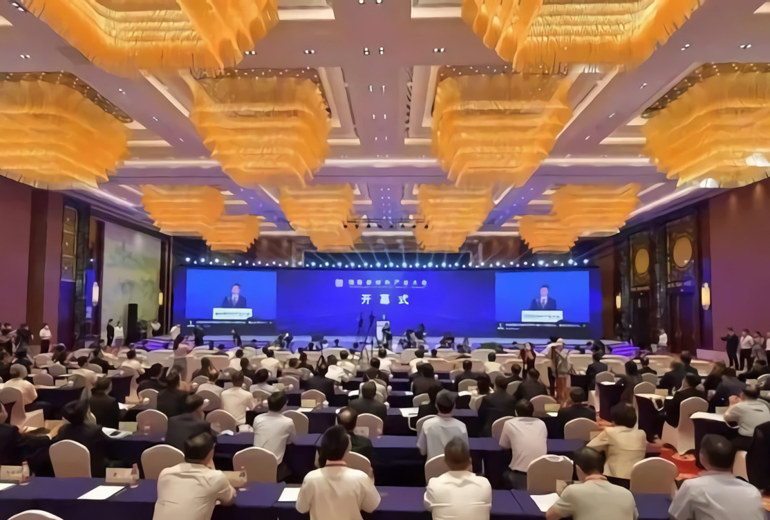 国际新材料产业大会｜必威西汉姆联官网3家重要客户签约降解项目